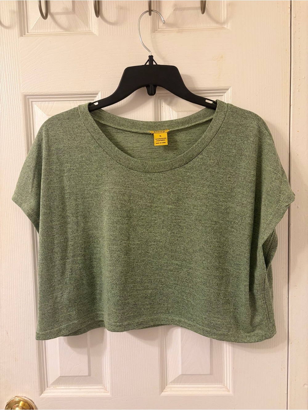 Daisy Olive Green Cropped Tee